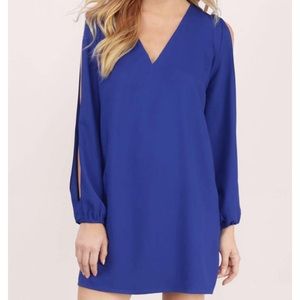 Long sleeve blue shift dress